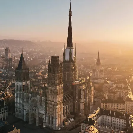 La Des 3 Tours Spacieux 3 * Rouen