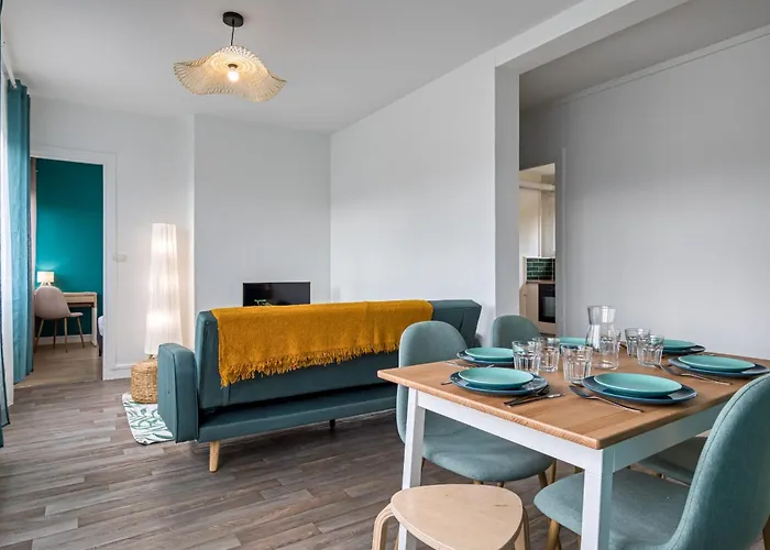 Апартаменти La Des 3 Tours Spacieux 3